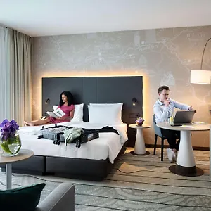 Hotel Hyatt Place Frankfurt Airport ****