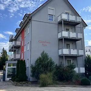 Estalagem Goldener Schluessel Mit Gaestehaus Sina, Nördlingen